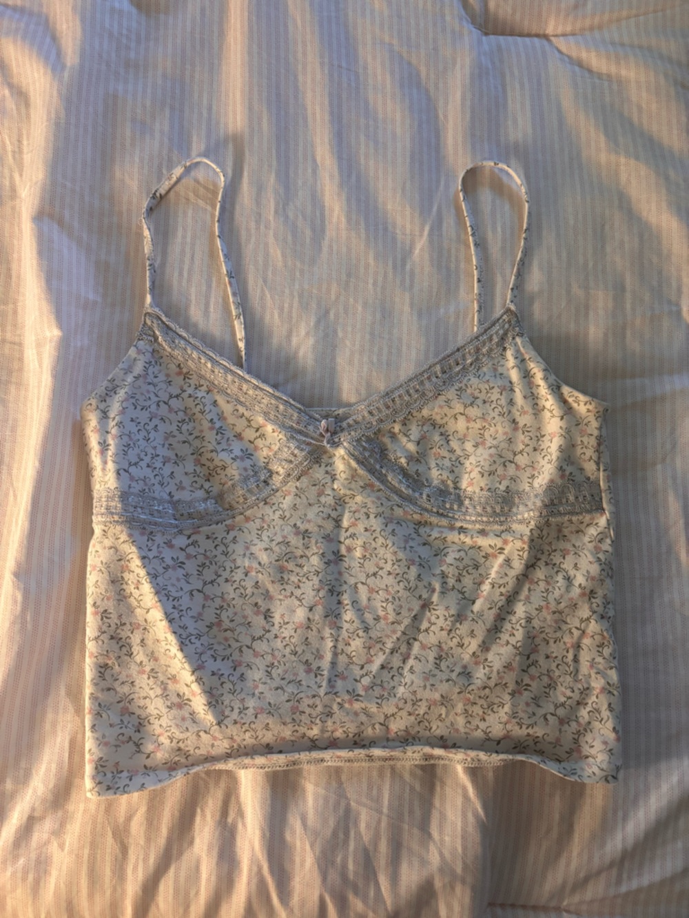 PacSun Cream Floral Lace-Trim Cami